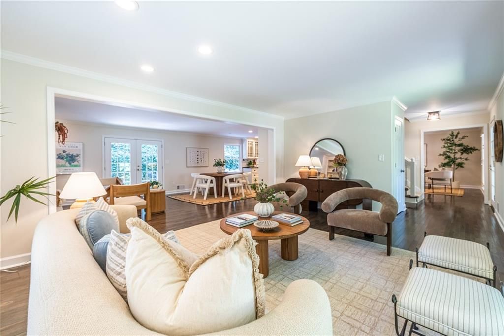 Image 5 of property listing at 2483 Greenglade Road NE, Atlanta, GA 30345