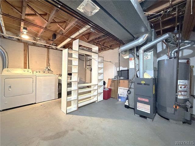 221 Greenmeadow Drive, West Seneca, NY 14224