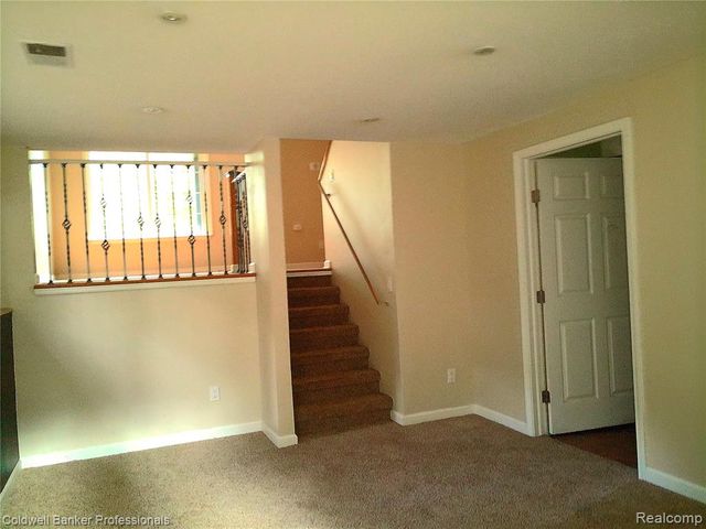 3225 Oakridge Drive, Highland, MI 48356