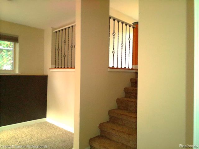 3225 Oakridge Drive, Highland, MI 48356