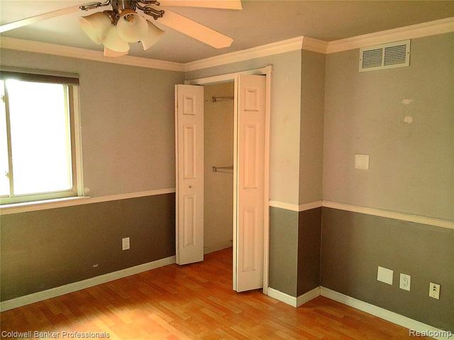 3225 Oakridge Drive, Highland, MI 48356