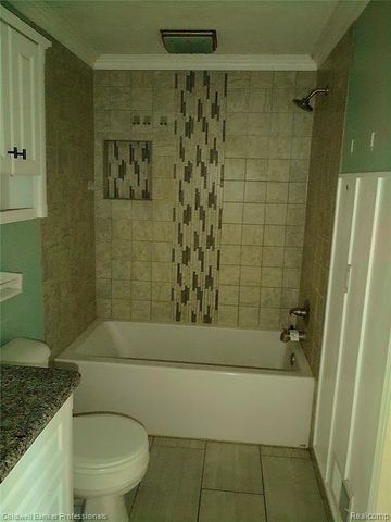 3225 Oakridge Drive, Highland, MI 48356