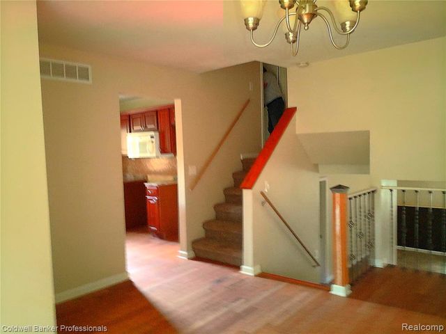3225 Oakridge Drive, Highland, MI 48356