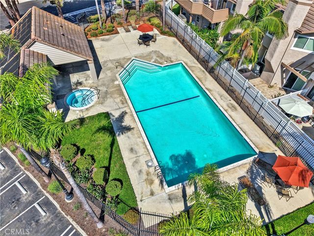 26075 Saratoga Avenue 129, Laguna Hills, CA 92653