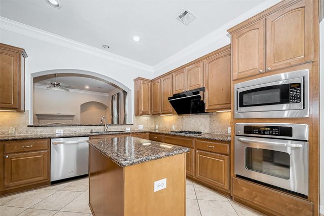 1522 Olive Park, Houston, TX 77077