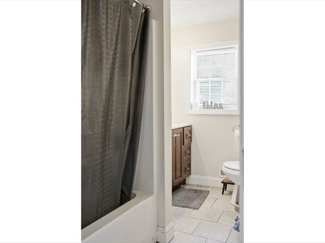 9 COUNTY Street, Seekonk, MA 02771