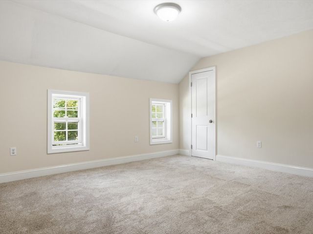 9 COUNTY Street, Seekonk, MA 02771