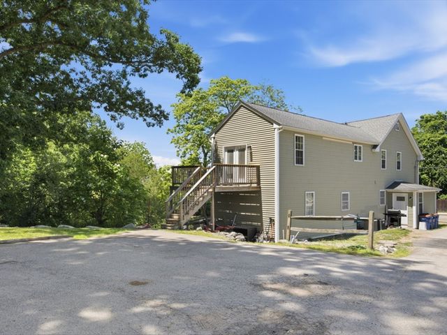 9 COUNTY Street, Seekonk, MA 02771