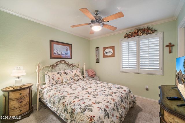 1825 W DESERT HILLS Drive, San Tan Valley, AZ 85144