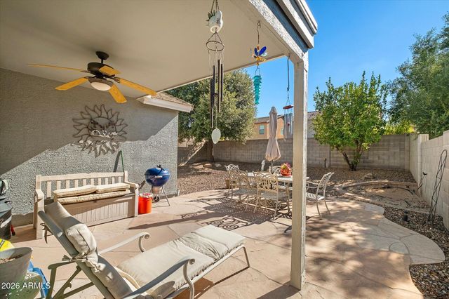 1825 W DESERT HILLS Drive, San Tan Valley, AZ 85144