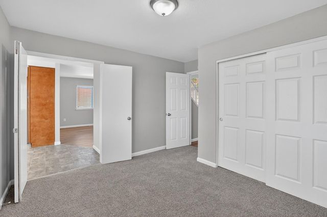 167 Creekside Cir, Sacramento, CA 95823