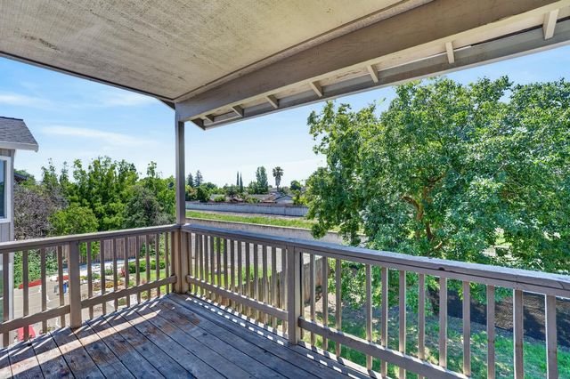 167 Creekside Cir, Sacramento, CA 95823