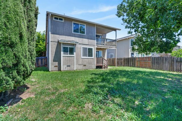167 Creekside Cir, Sacramento, CA 95823