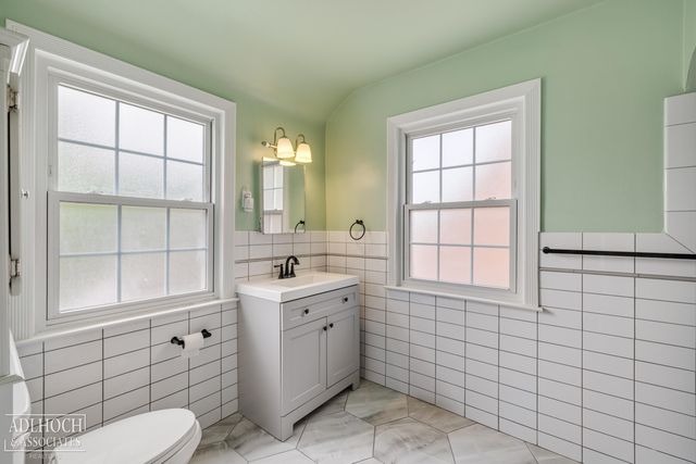 423 Moran Road, Grosse Pointe Farms, MI 48236