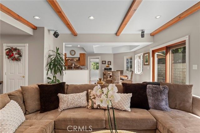 197 Massive Road, Lake Arrowhead, CA 92317