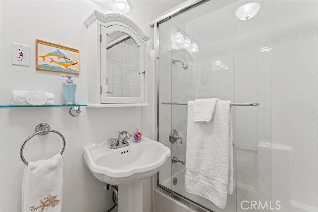 197 Massive Road, Lake Arrowhead, CA 92317