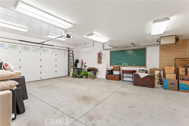 197 Massive Road, Lake Arrowhead, CA 92317