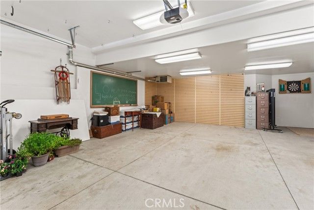 197 Massive Road, Lake Arrowhead, CA 92317