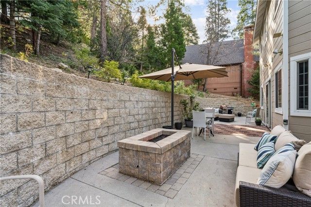 197 Massive Road, Lake Arrowhead, CA 92317