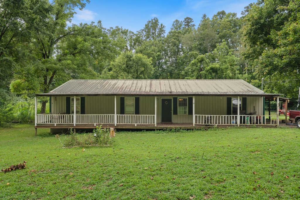 1371 Waynesboro Hwy, Waynesboro, TN 38485