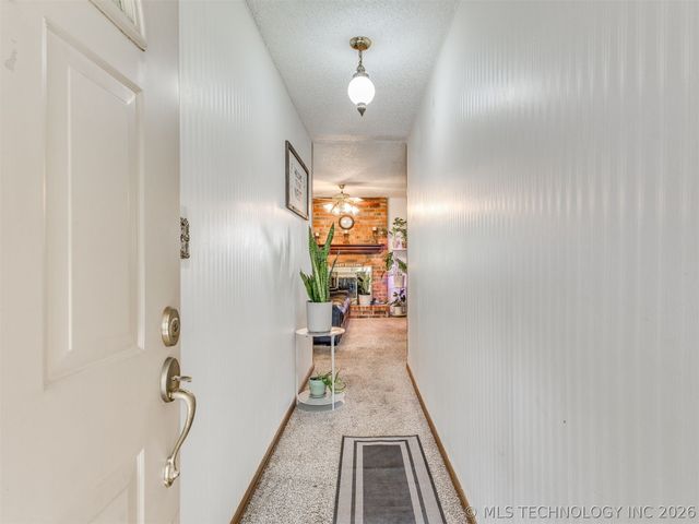 4919 S 94th East Place, Tulsa, OK 74145