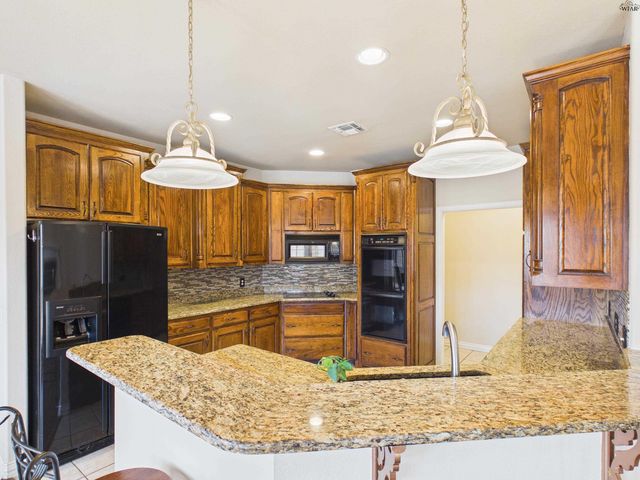 3 SAGE BRUSH, Wichita Falls, TX 76310