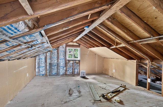 69 Wolcott Ave, Dartmouth, MA 02747