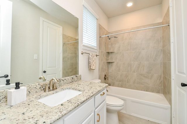 3462 Cabernet Shores Drive, Fulshear, TX 77441