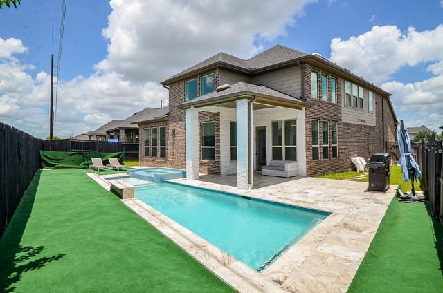 3462 Cabernet Shores Drive, Fulshear, TX 77441