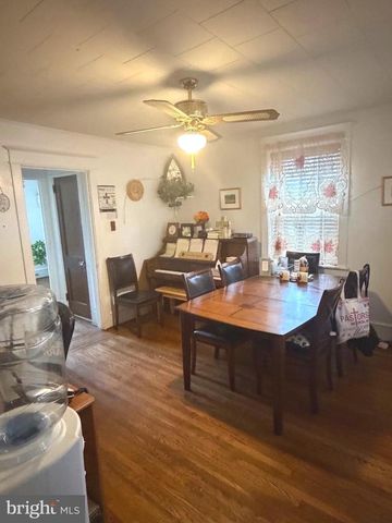 463 BURMONT RD, Drexel Hill, PA 19026