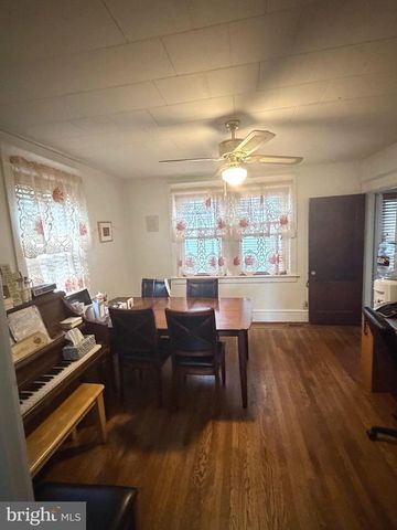 463 BURMONT RD, Drexel Hill, PA 19026