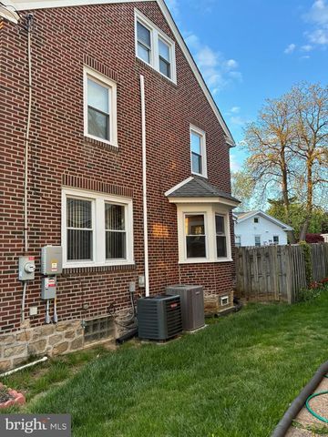 463 BURMONT RD, Drexel Hill, PA 19026