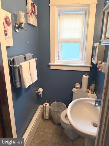 463 BURMONT RD, Drexel Hill, PA 19026