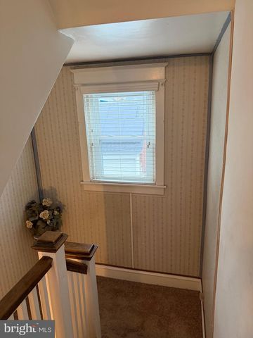 463 BURMONT RD, Drexel Hill, PA 19026