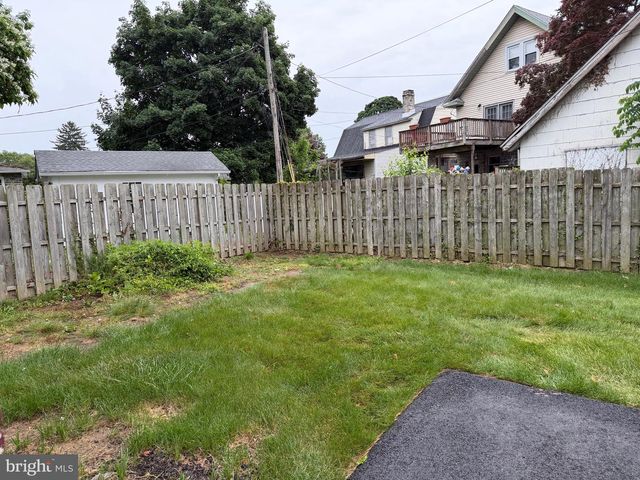 463 BURMONT RD, Drexel Hill, PA 19026