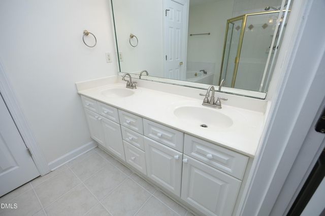 8524 Bermondsey Market Way, Wake Forest, NC 27587