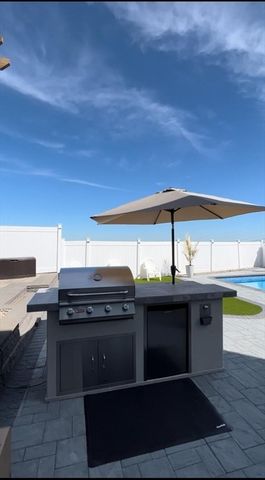 43 Gedney Dr, Peabody, MA 01960