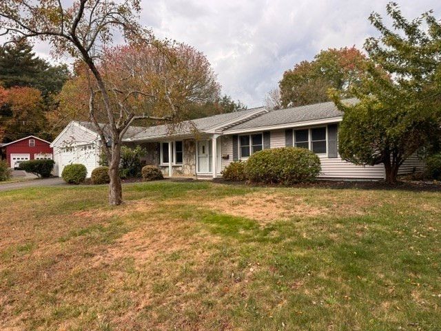 2 Corey Drive 2, Peabody, MA 01960