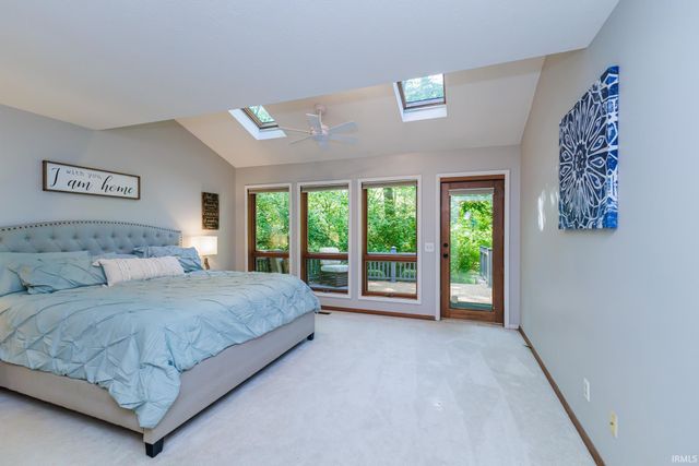 7509 W River Rd, Yorktown, IN 47396