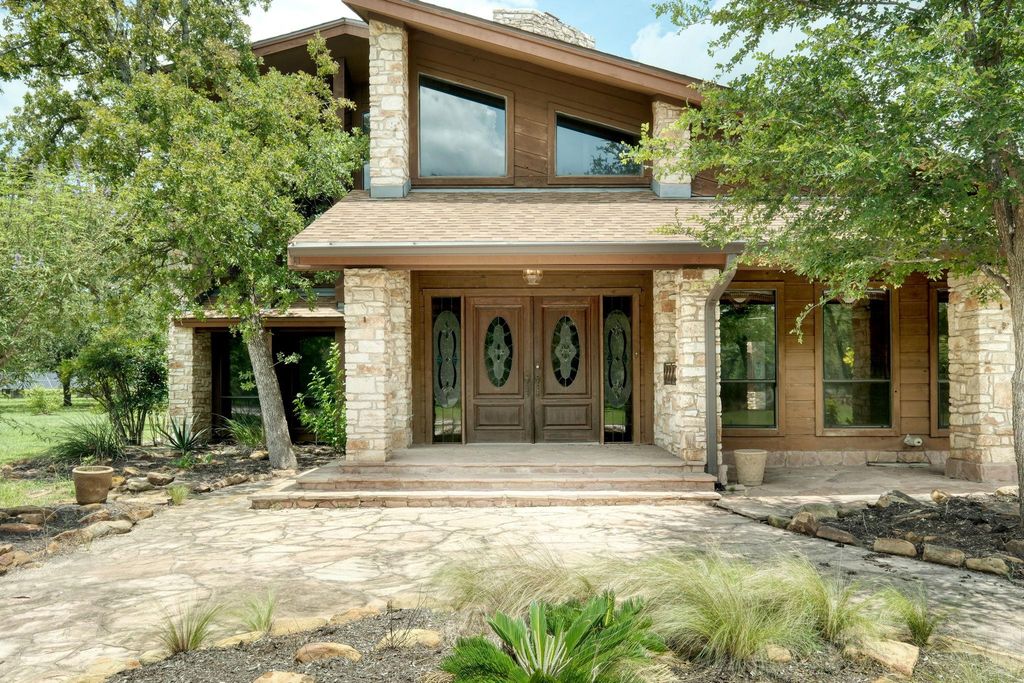 700 Breakaway RD, Cedar Park, TX 78613