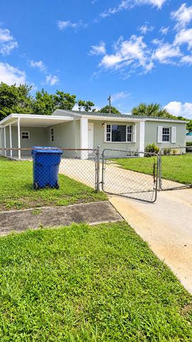 330 W 29TH Street W, Riviera Beach, FL 33404