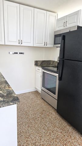 330 W 29TH Street W, Riviera Beach, FL 33404
