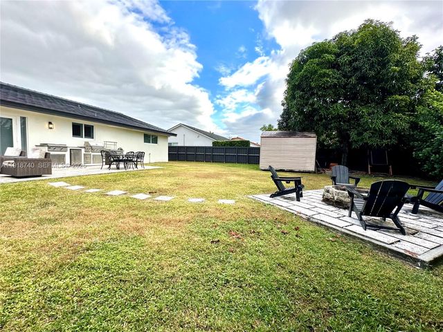 12920 SW 119th St, Miami, FL 33186