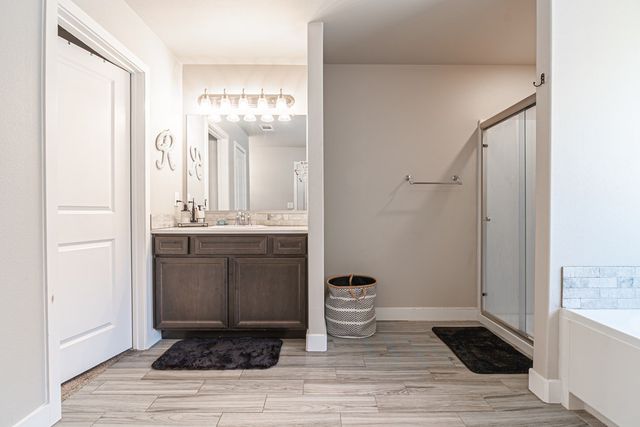 2407 Husk St, Midland, TX 79705