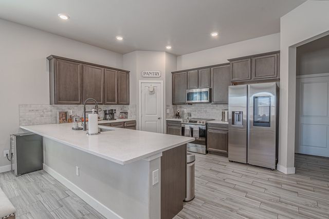 2407 Husk St, Midland, TX 79705