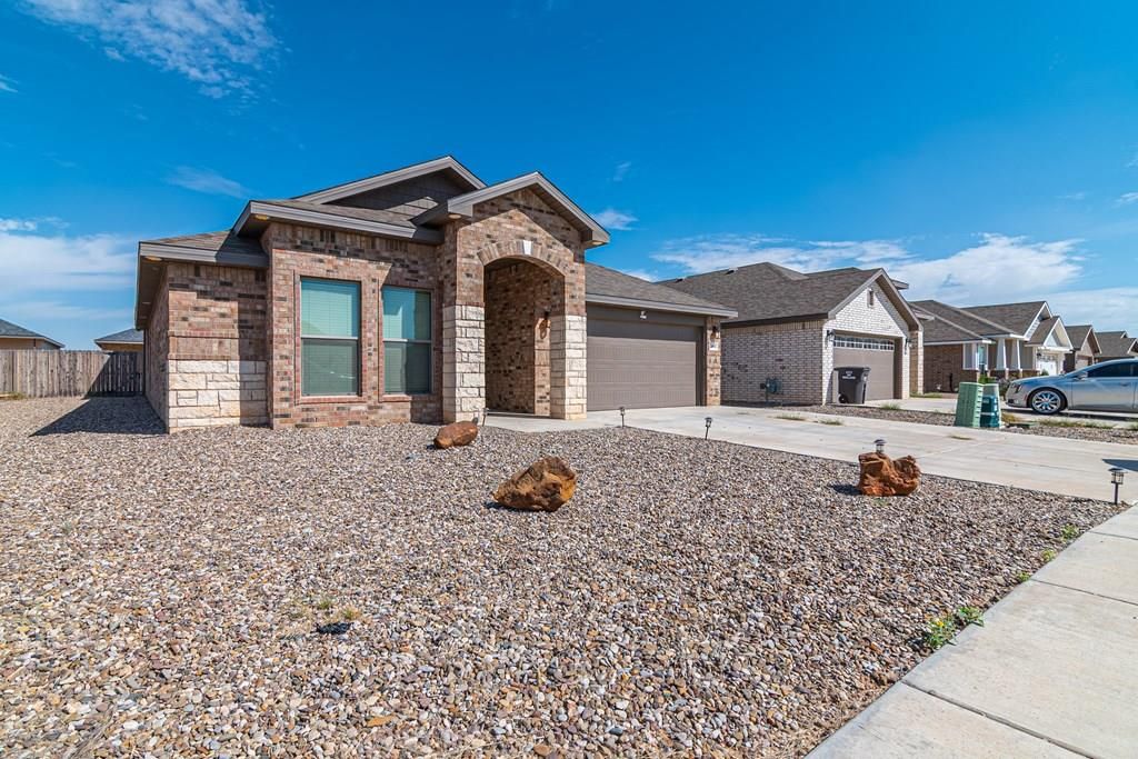 2407 Husk St, Midland, TX 79705