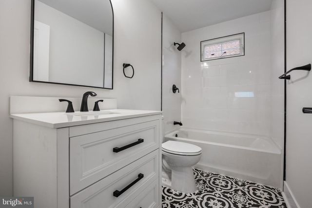 55 SHEFFIELD PL, Southampton, NJ 08088