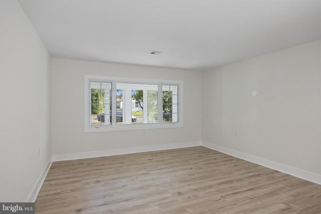 55 SHEFFIELD PL, Southampton, NJ 08088