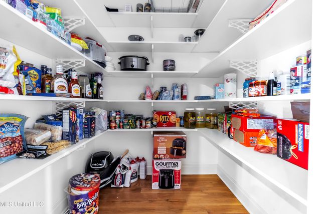 4114 Dawkins Farm Drive, Olive Branch, MS 38654