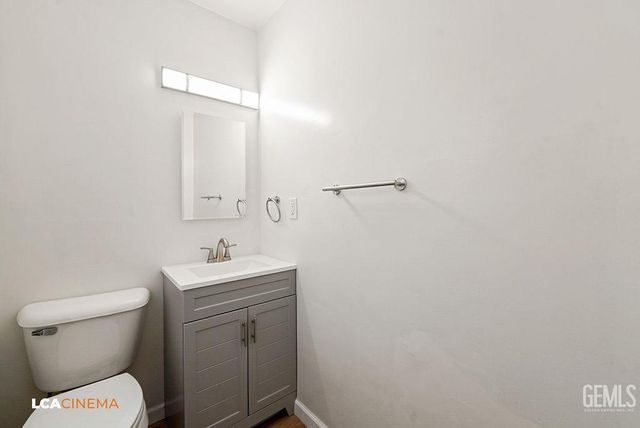 719 Philippine Street, Taft, CA 93268